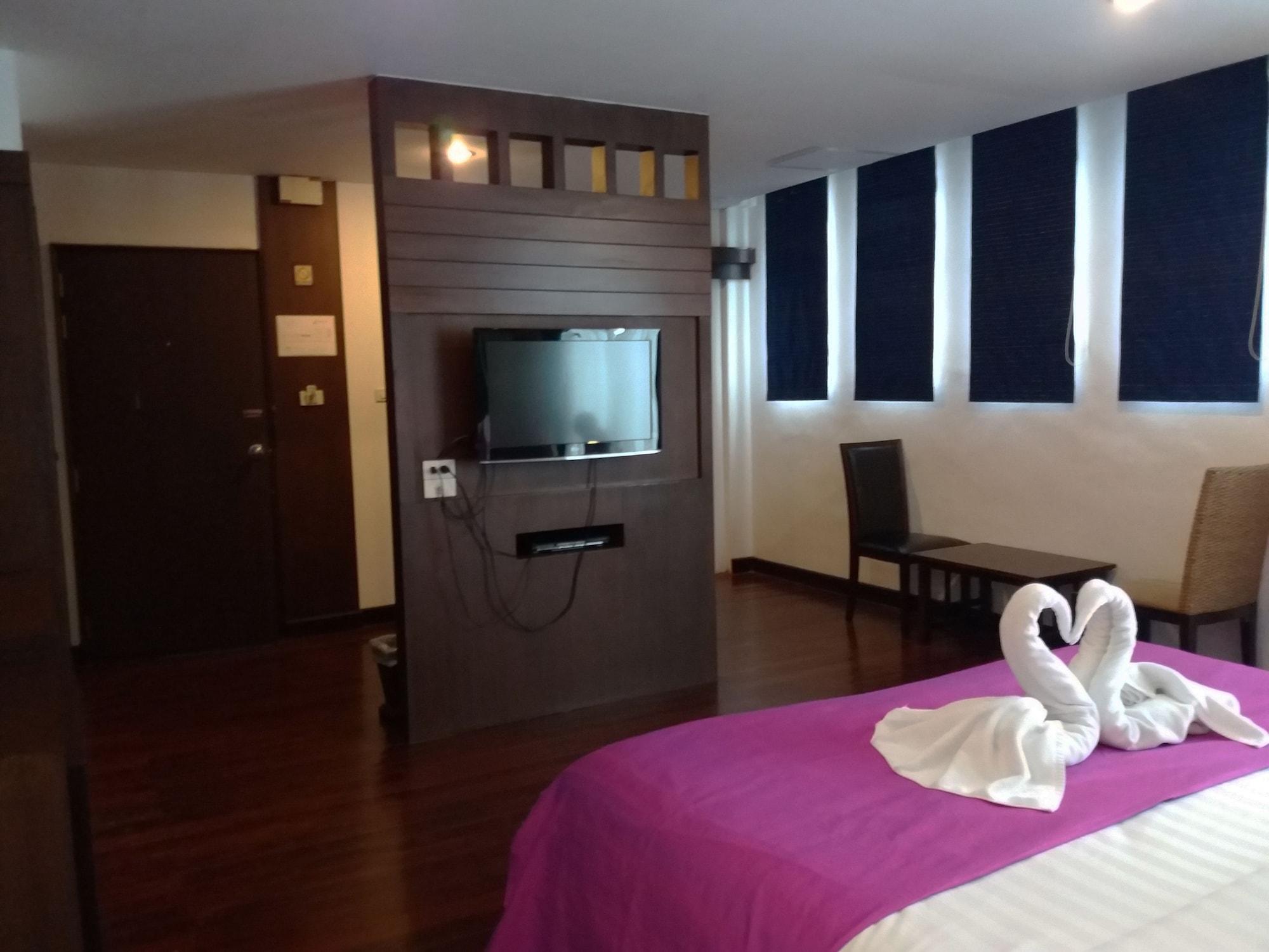 Nicha Suite Hua Hin Hotel Exterior photo