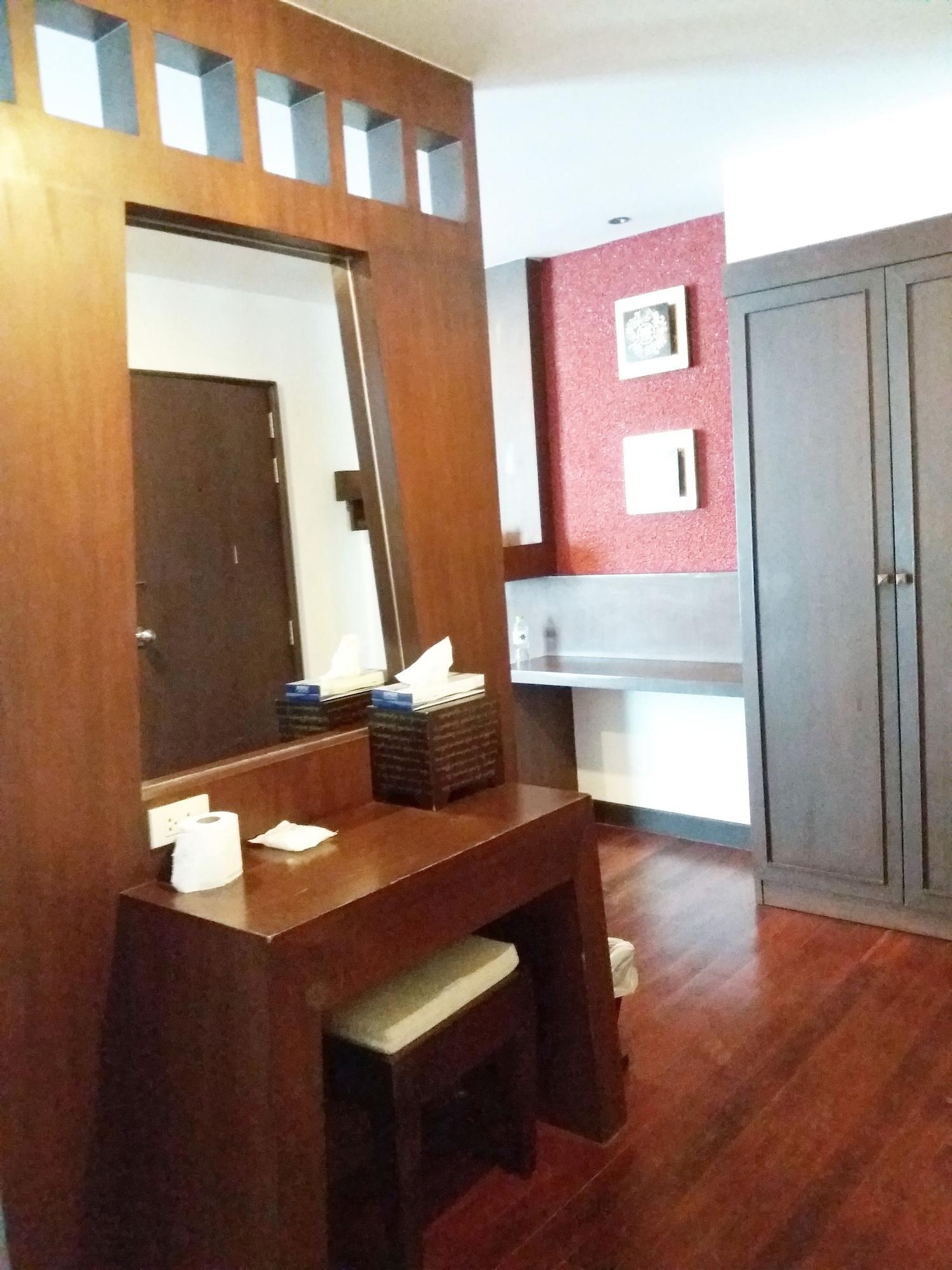 Nicha Suite Hua Hin Hotel Exterior photo