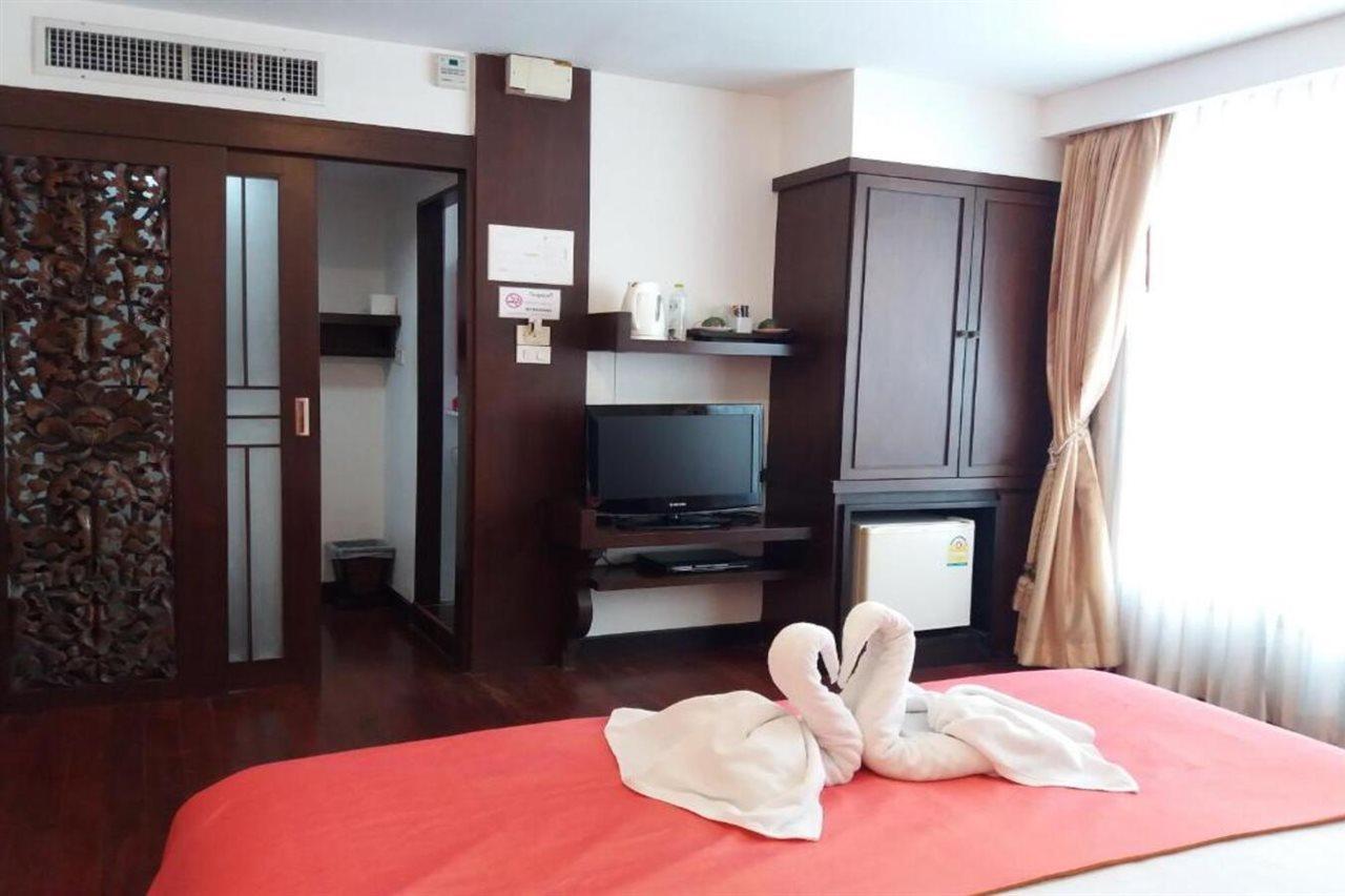 Nicha Suite Hua Hin Hotel Exterior photo